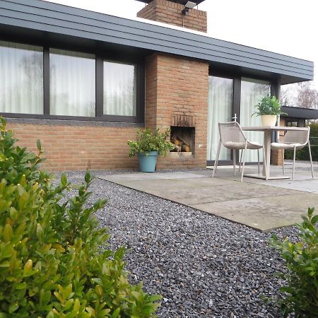 Gerenoveerd Huisje Gelegen Aan Water Bij Bos Villa Ланакен Екстериор снимка